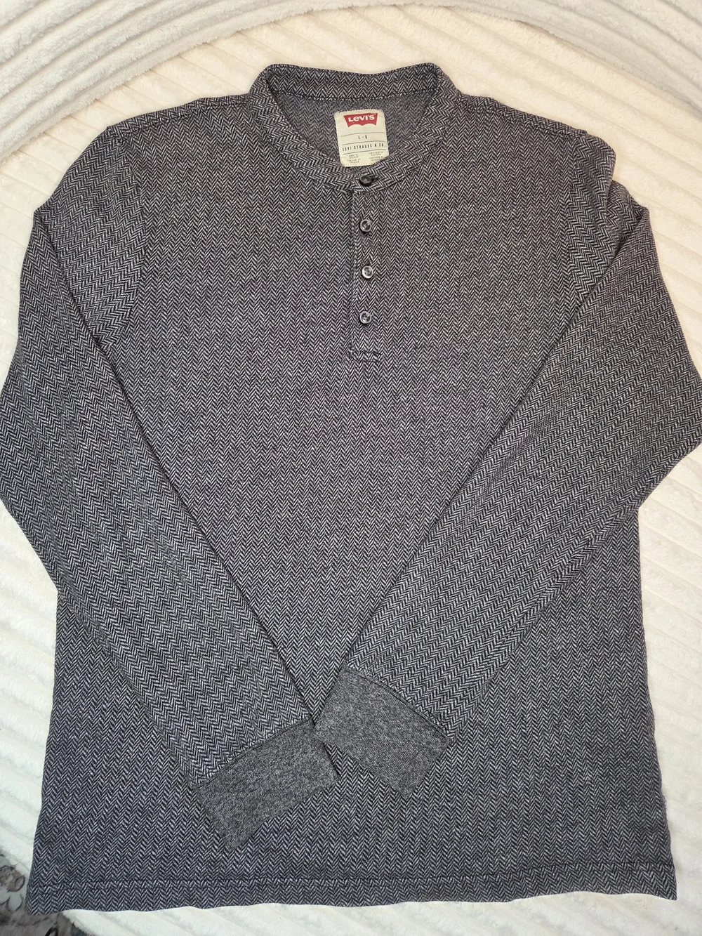 Levi’s Mens Herringbone Henley Shirt Gray Black Long Sleeve Size L